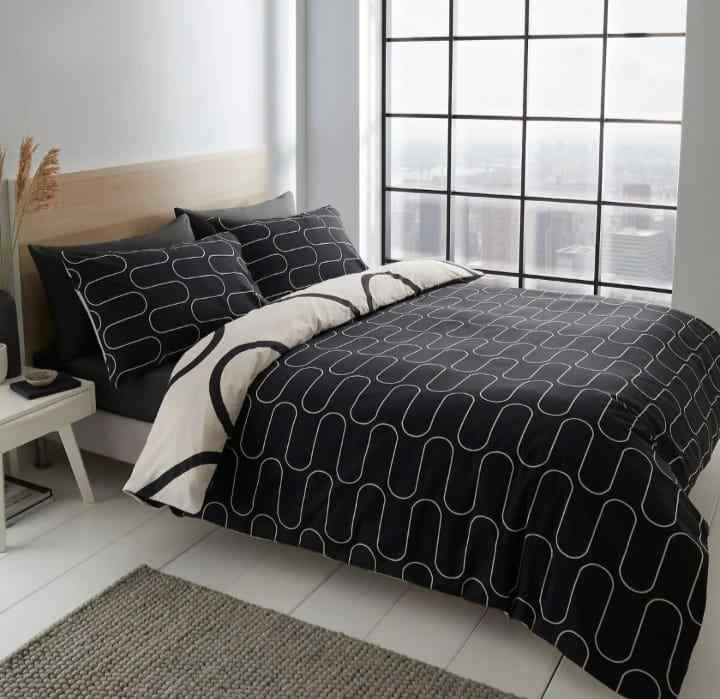 Black Waves Soft Satin Bedsheet