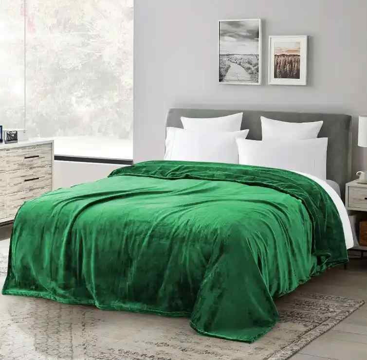 Green Fleece Throw Blanket